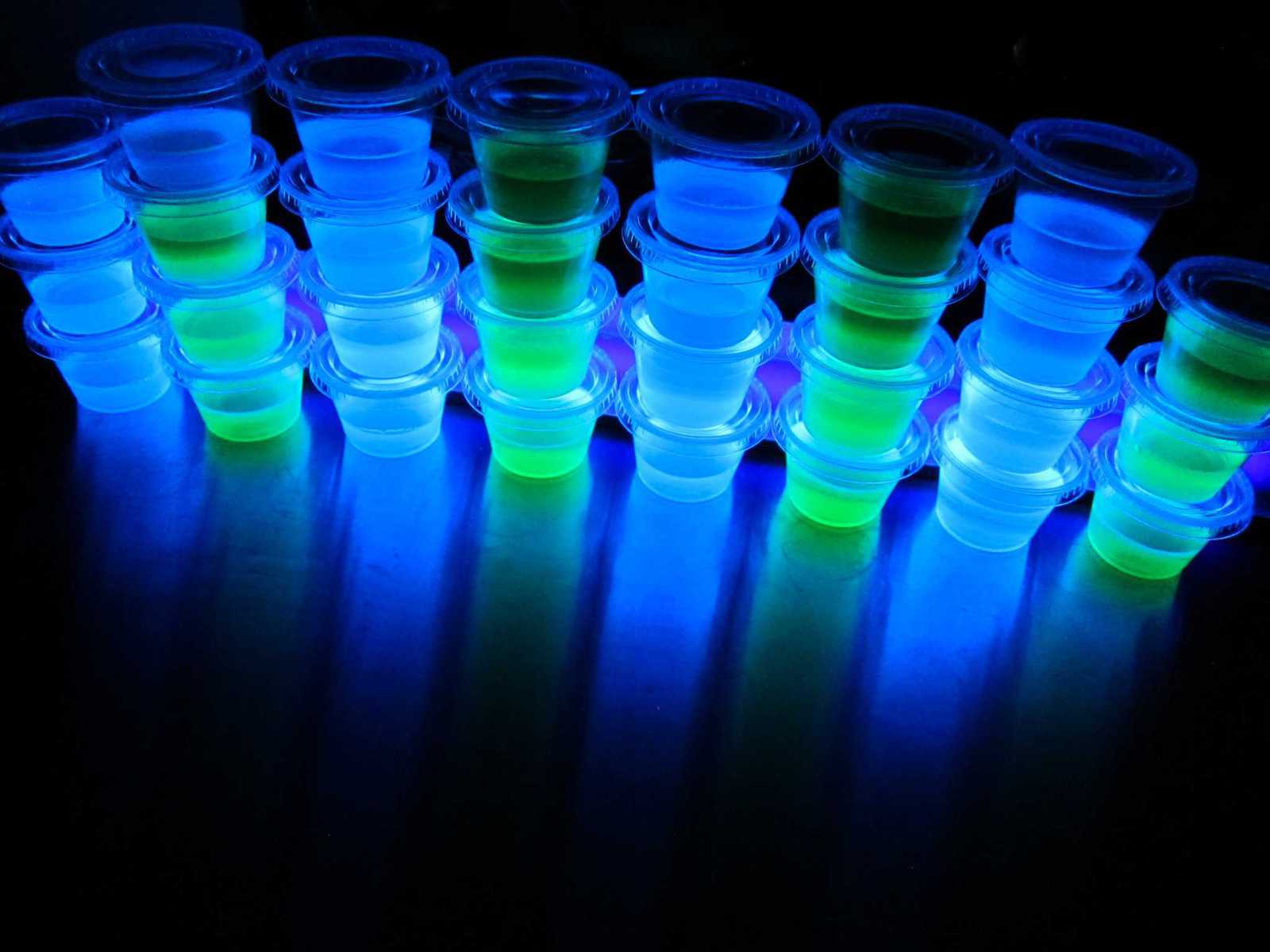 How to Make Glow-in-the-Dark Jell-O