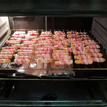 bacon breadsticks oven