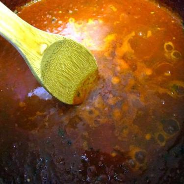 simmering marinara sauce