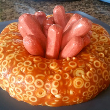 1950s Retro Spaghetti-Os & Franks Jello Mold Cake